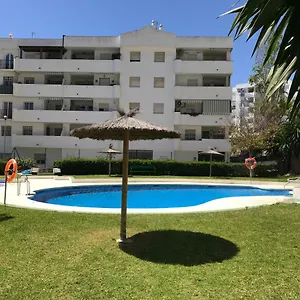 Carlina Benalmádena